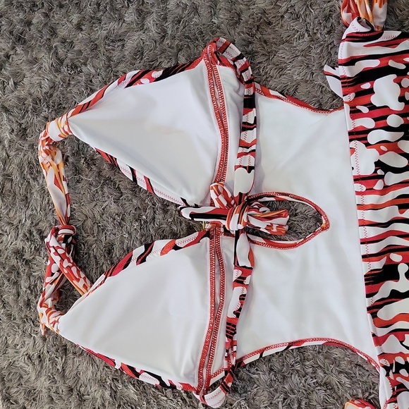 Shein Swimsuit 🩱 - Picture 10 of 13